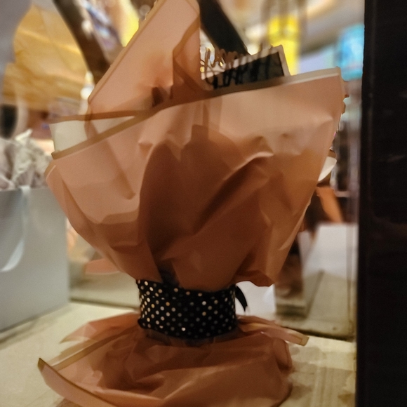 Sweet Sixteen Flower Money Bouquet Gift New - Picture 6 of 7